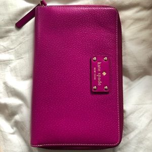 Kate spade travel wallet NWOT pink